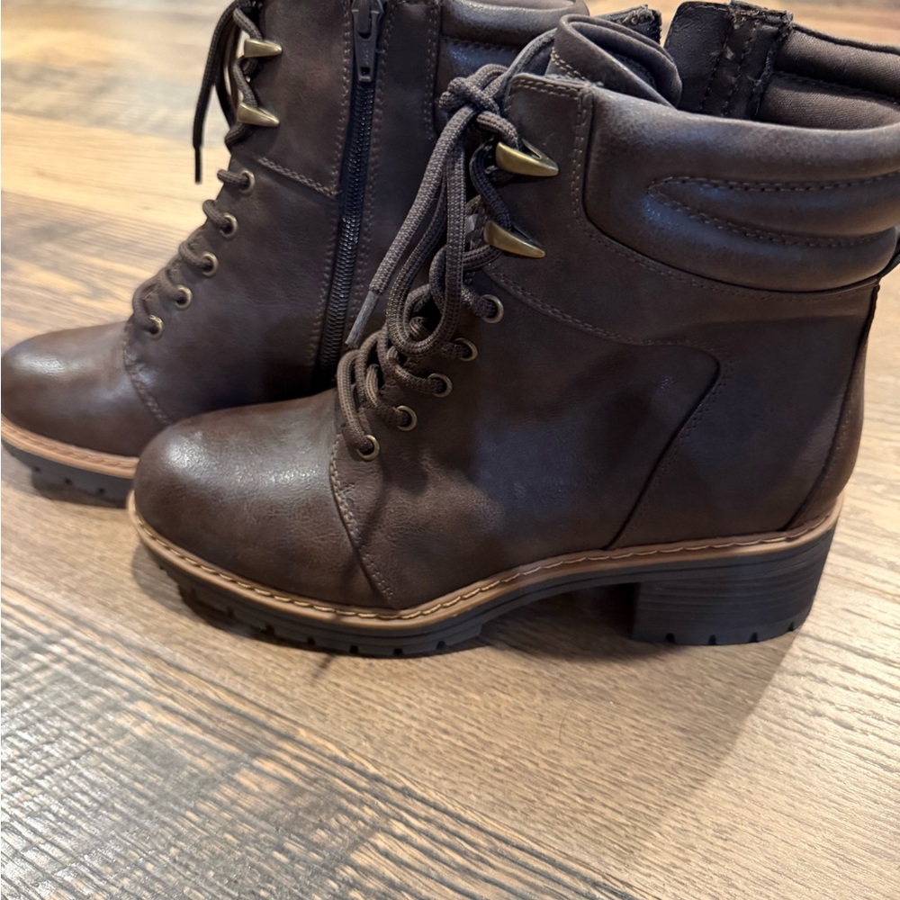 BareTraps Dark Brown Lace-Up Boots